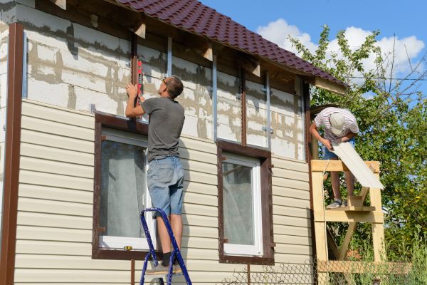 Cost of Handyman Siding Repair in Evans