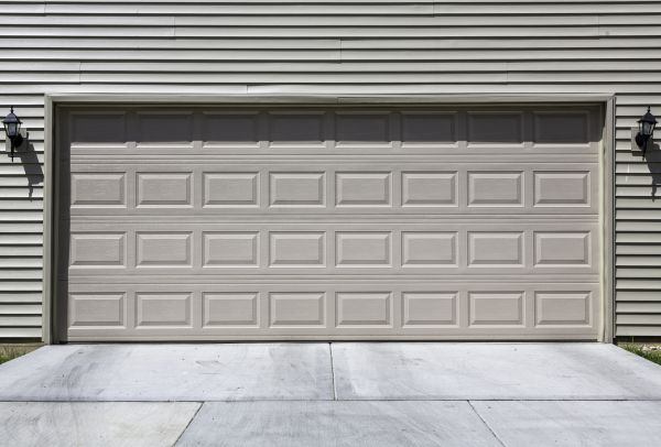 Cost of Garage Siding Installation in Evans